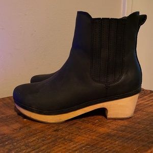 Frye and Co. Odessa Chelsea Boots
